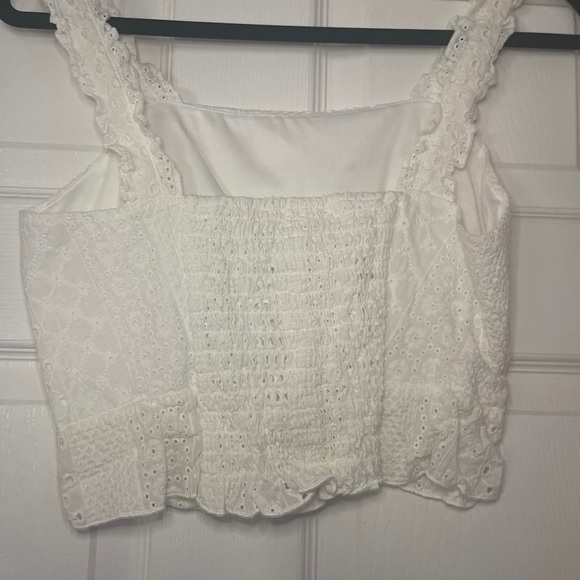 Urban Romantics White Eyelet Lace Women's Top - Picture 2 of 4